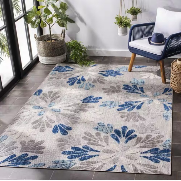 6x9 Rug - Picture 1 of 4